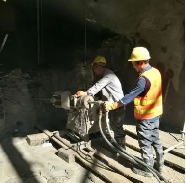 北流水下抗分散灌浆料特点 水下不分散注浆料介绍