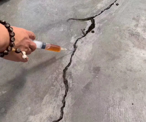 北流混凝土裂缝修补技术详解​